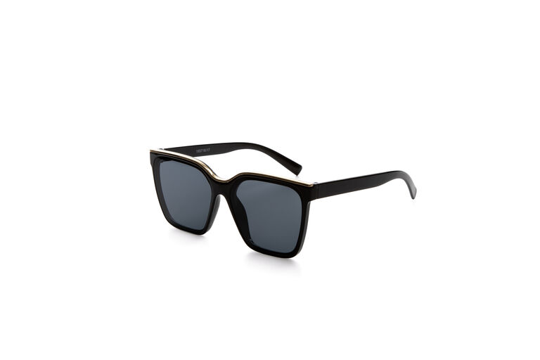 CLASSIC BLACK